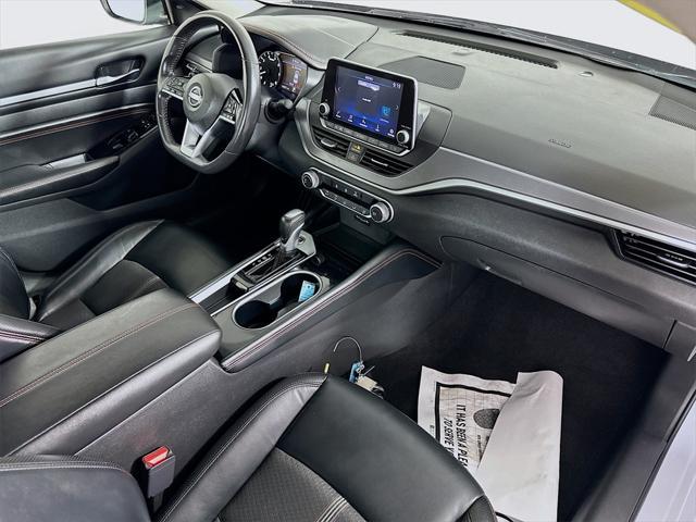 Photo of 2023 Pearl Nissan Altima