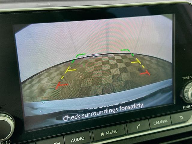 Photo of 2023 Pearl Nissan Altima