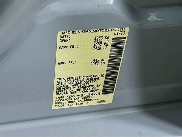 Photo of 2023 Pearl Nissan Altima