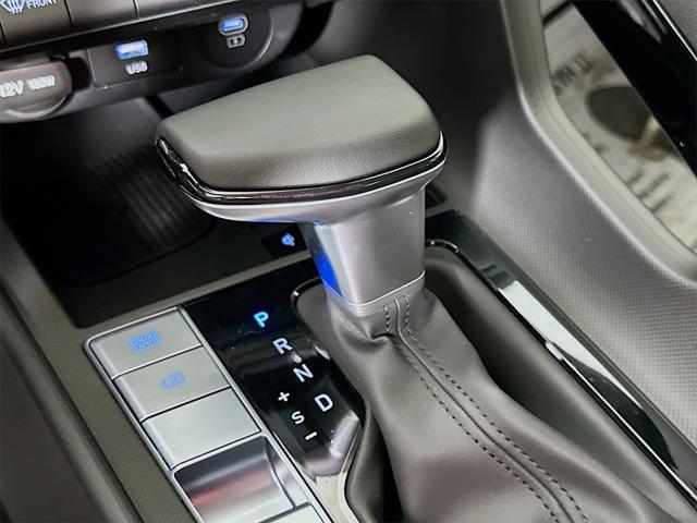 Photo of 2025 Ultimate Red Hyundai ELANTRA