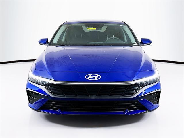 Photo of 2025 Intense Blue Hyundai ELANTRA HEV