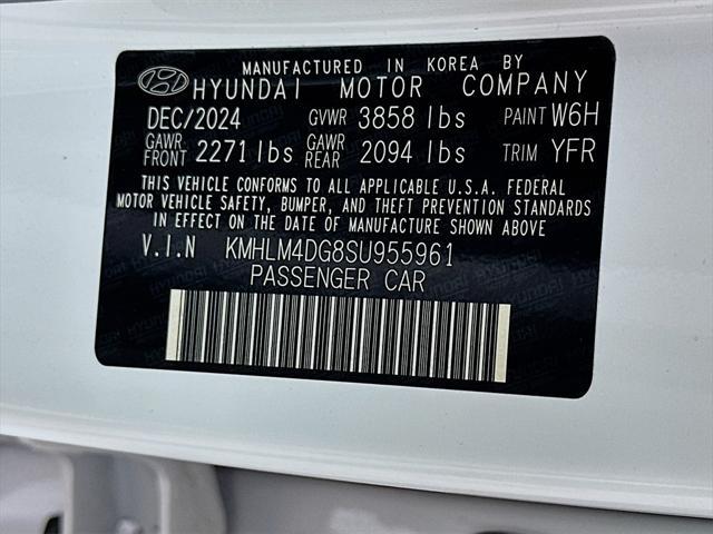 Photo of 2025 Serenity White Hyundai ELANTRA
