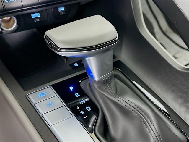 Photo of 2025 Serenity White Hyundai ELANTRA
