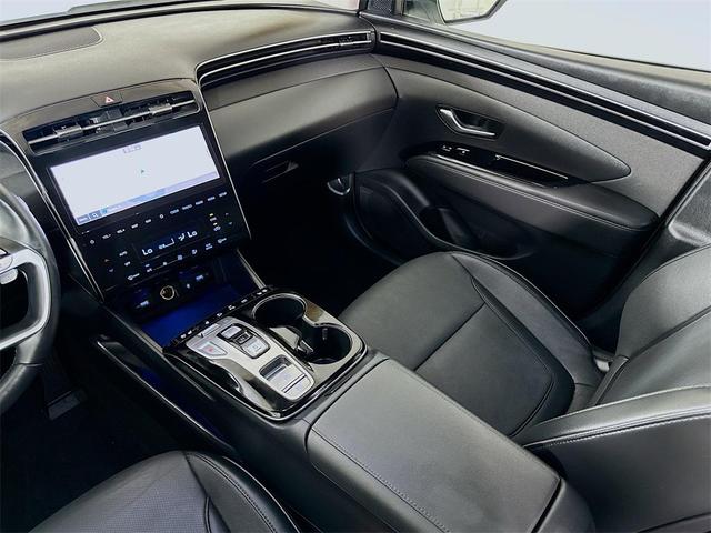 Photo of 2022 Quartz White Hyundai TUCSON