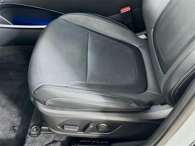 Photo of 2022 Quartz White Hyundai TUCSON