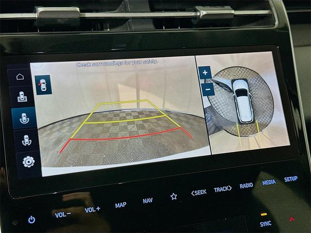 Photo of 2022 Quartz White Hyundai TUCSON