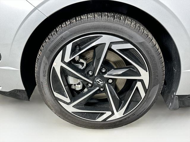 Photo of 2025 Aero Silver Hyundai SONATA