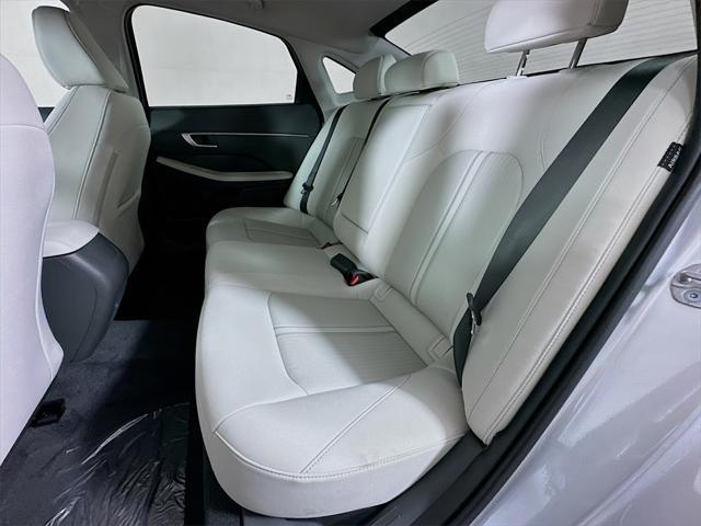Photo of 2025 Aero Silver Hyundai SONATA