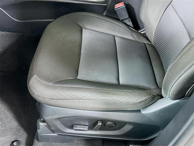 Photo of 2022 Iconic Silver Metallic Ford Explorer