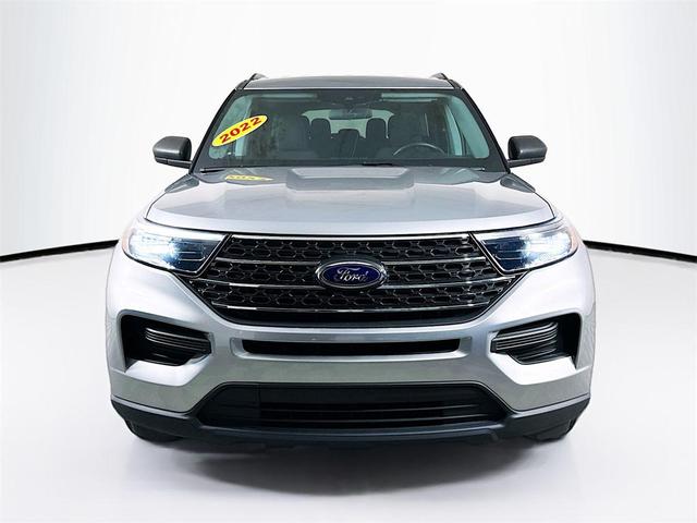 Photo of 2022 Iconic Silver Metallic Ford Explorer