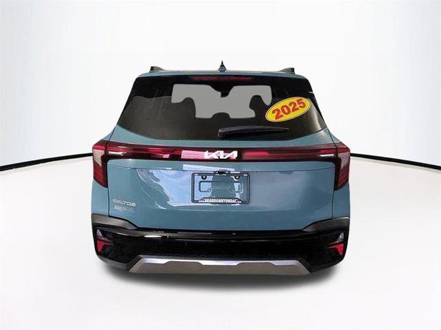 Photo of 2025 Pluton Blue Kia Seltos