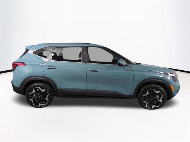Photo of 2025 Pluton Blue Kia Seltos