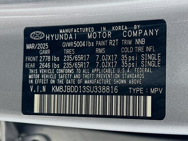Photo of 2025 Shimmering Silver Hyundai TUCSON Hybrid
