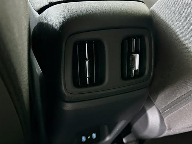 Photo of 2025 Shimmering Silver Hyundai TUCSON Hybrid