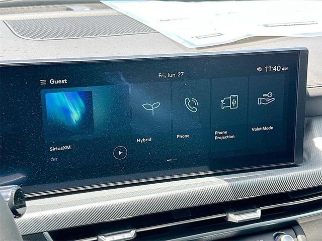 Photo of 2025 Aero Silver Hyundai SONATA Hybrid