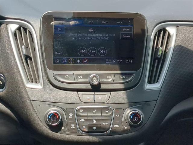 Photo of 2024 Mineral Gray Metallic Chevrolet Malibu