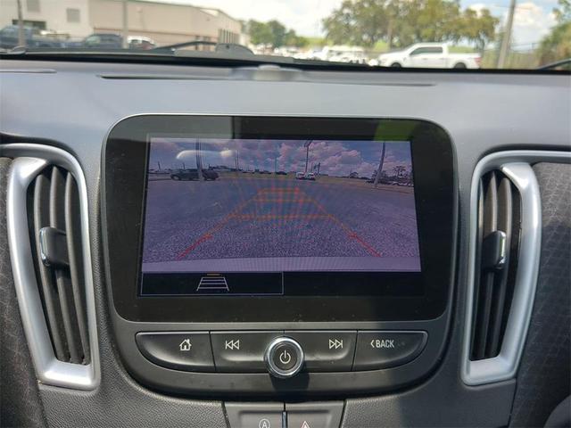 Photo of 2024 Mineral Gray Metallic Chevrolet Malibu