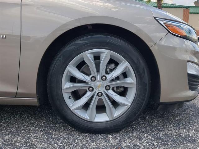 Photo of 2024 Mineral Gray Metallic Chevrolet Malibu
