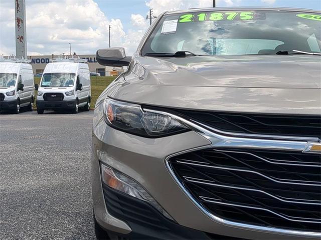 Photo of 2024 Mineral Gray Metallic Chevrolet Malibu
