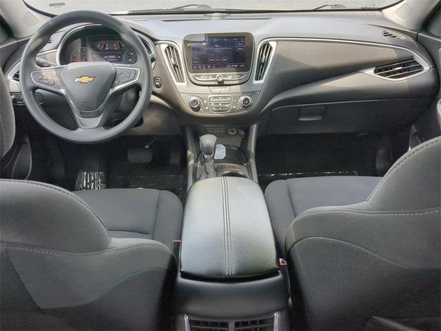 Photo of 2024 Mineral Gray Metallic Chevrolet Malibu