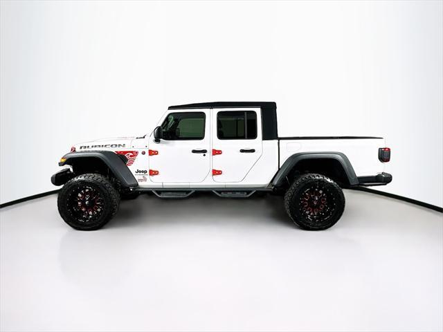 Photo of 2020 Bright White Clearcoat Jeep Gladiator