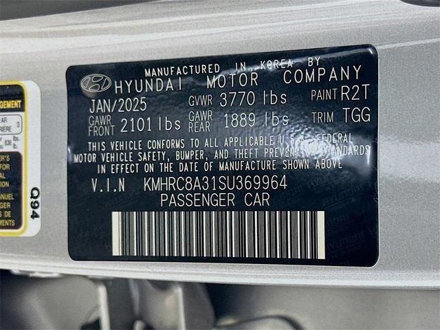 Photo of 2025 Shimmering Silver Hyundai VENUE