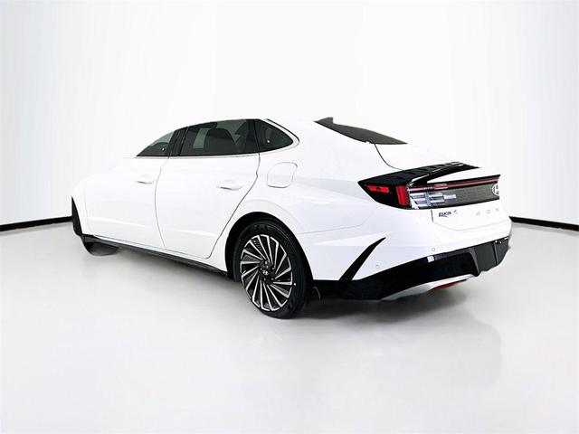 Photo of 2025 Serenity White Hyundai SONATA Hybrid
