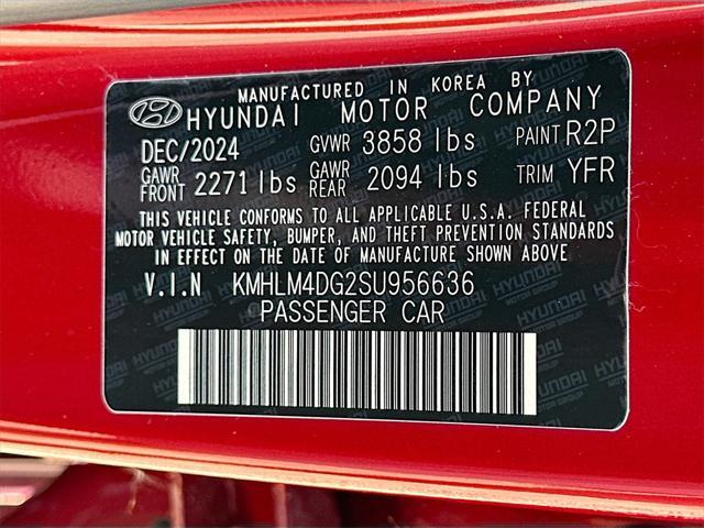 Photo of 2025 Ultimate Red Hyundai ELANTRA