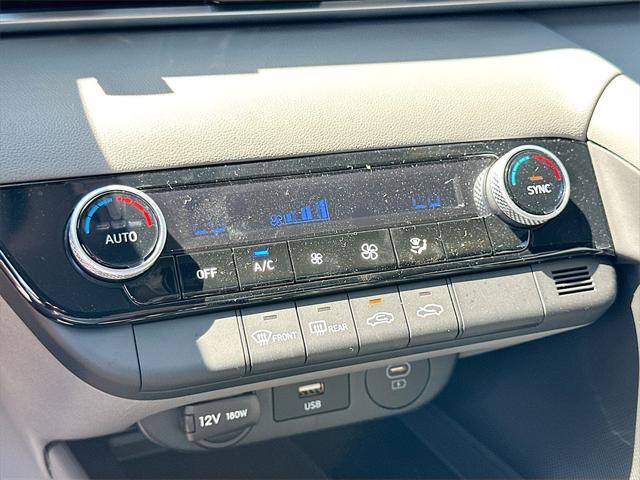 Photo of 2025 Ultimate Red Hyundai ELANTRA