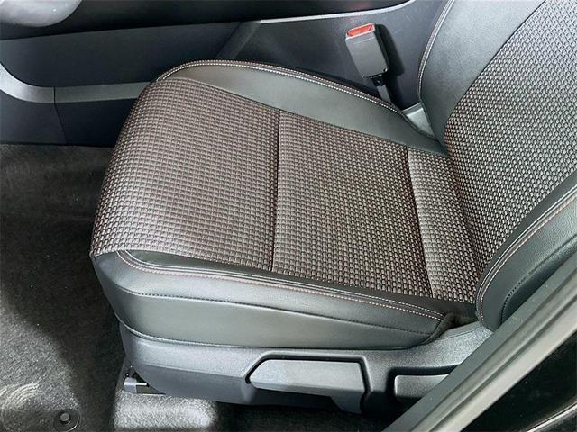 Photo of 2025 Super Black Nissan Kicks
