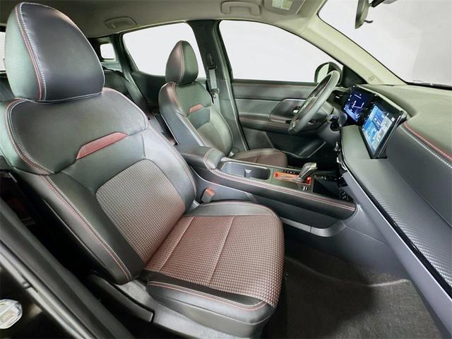 Photo of 2025 Super Black Nissan Kicks