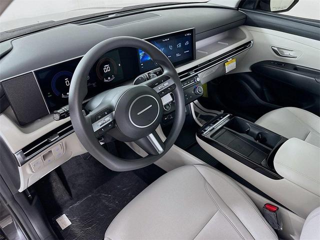 Photo of 2025 Titan Gray Hyundai TUCSON Hybrid