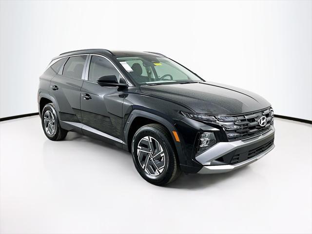 Photo of 2025 Ash Hyundai TUCSON Hybrid