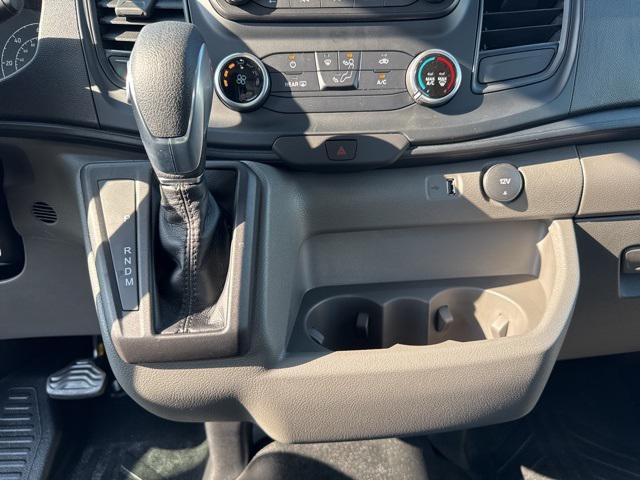 Photo of 2025 Oxford White Ford Transit-350