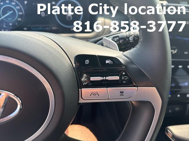 Photo of 2023 Atlas White Hyundai SANTA CRUZ