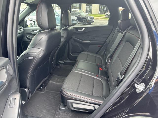 Photo of 2025 Black Metallic Ford Escape