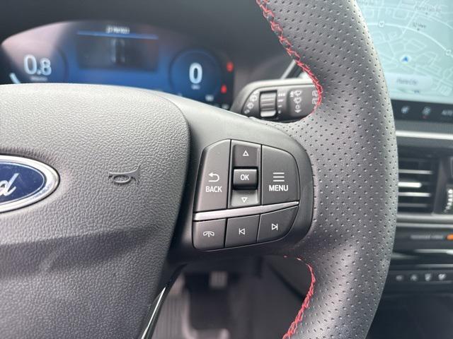 Photo of 2025 Black Metallic Ford Escape