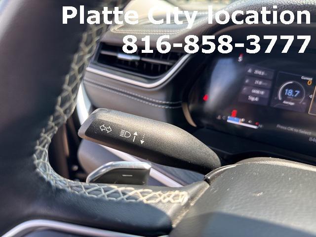 Photo of 2022 Baltic Gray Metallic Clearcoat Jeep Grand Cherokee L