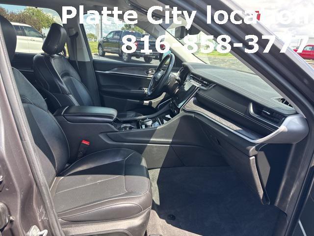 Photo of 2022 Baltic Gray Metallic Clearcoat Jeep Grand Cherokee L