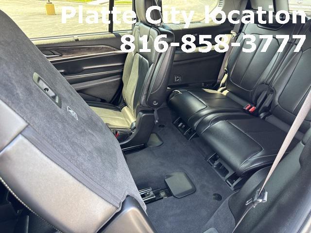 Photo of 2022 Baltic Gray Metallic Clearcoat Jeep Grand Cherokee L