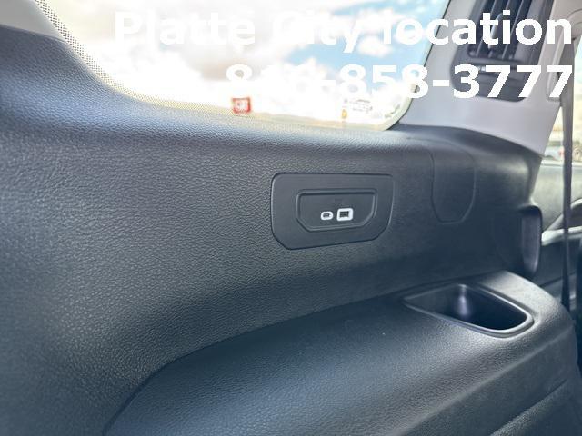 Photo of 2022 Baltic Gray Metallic Clearcoat Jeep Grand Cherokee L