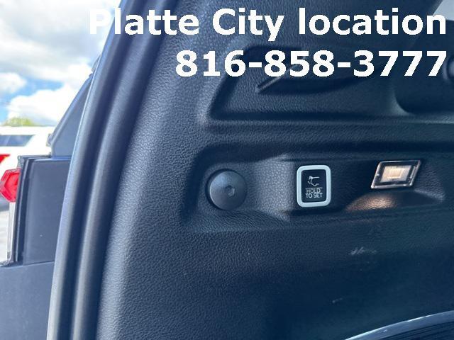 Photo of 2022 Baltic Gray Metallic Clearcoat Jeep Grand Cherokee L