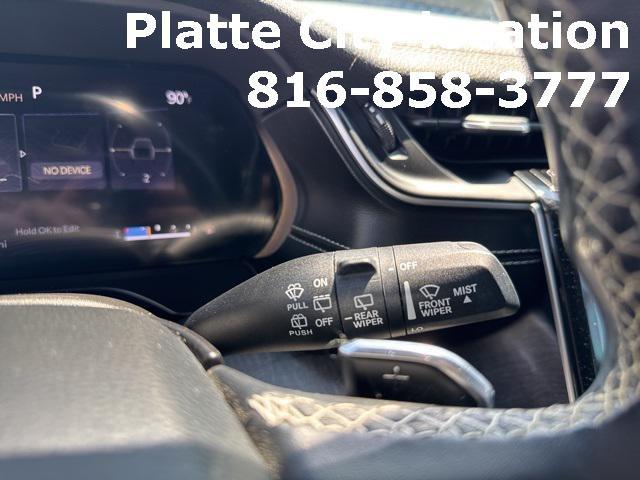 Photo of 2022 Baltic Gray Metallic Clearcoat Jeep Grand Cherokee L