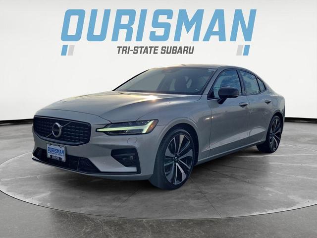 2022 Volvo S60