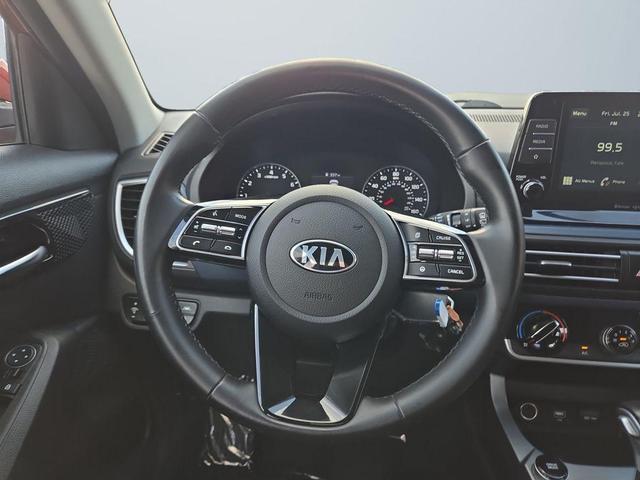 Photo of 2021 Mars Orange Kia Seltos