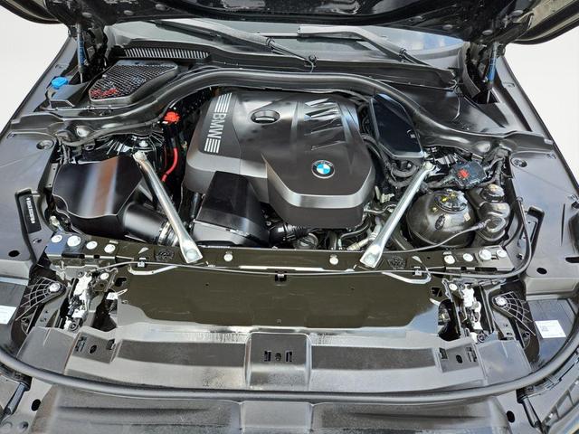 Photo of 2025 Black Sapphire Metallic BMW 530