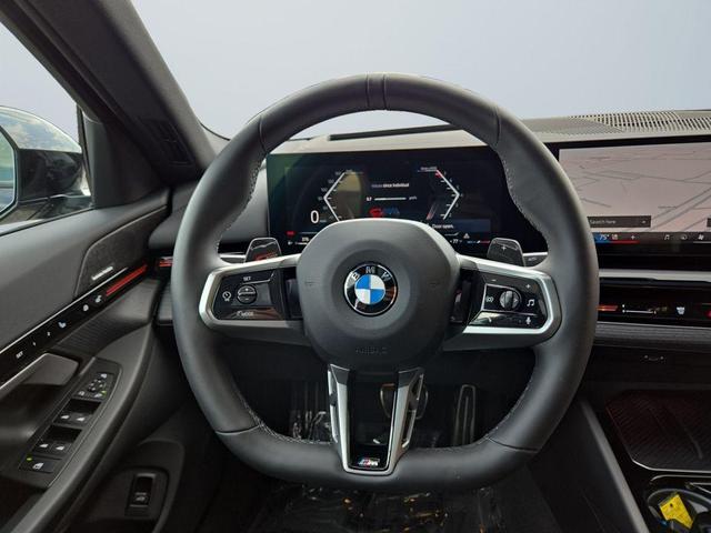 Photo of 2025 Black Sapphire Metallic BMW 530