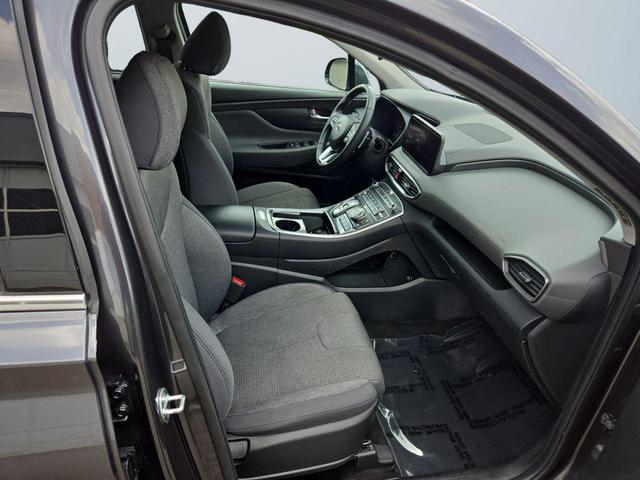 Photo of 2023 Gray Hyundai SANTA FE