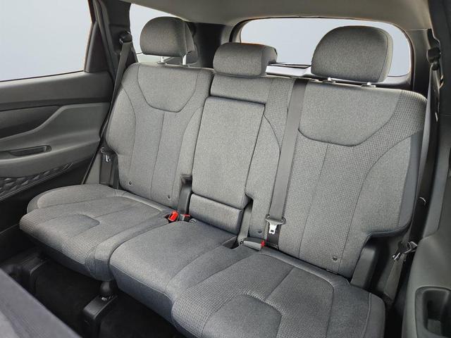 Photo of 2023 Gray Hyundai SANTA FE