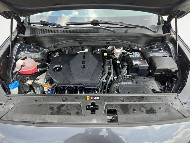 Photo of 2023 Gray Hyundai SANTA FE